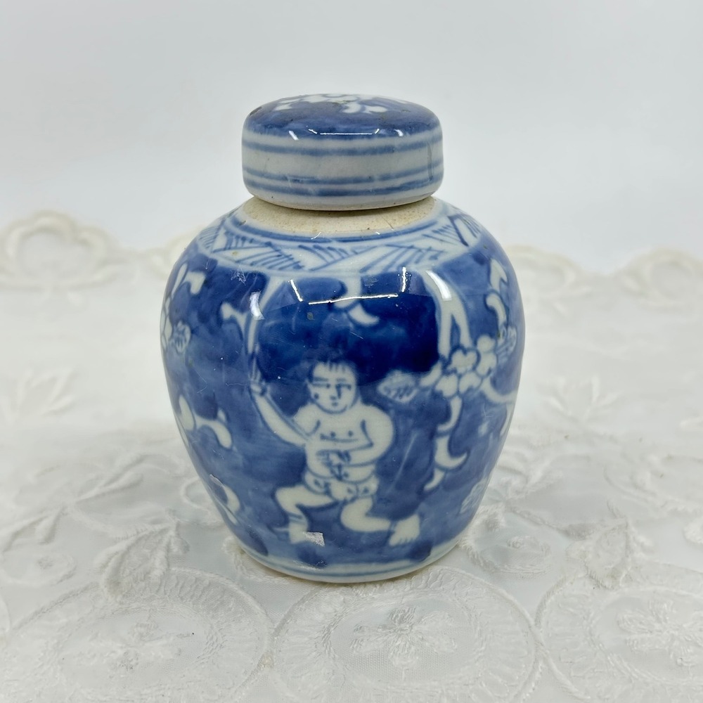 Vintage Blue and White Pottery Ginger Jar Chinese Mini Jar